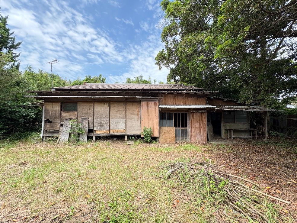 ～新着物件　東庄町笹川い　中古戸建　6ＬＤＫ　180万円～