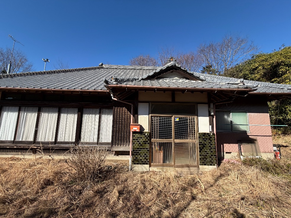 ～新着物件　香取市新市場　中古戸建　6ＤＫ　250万円～